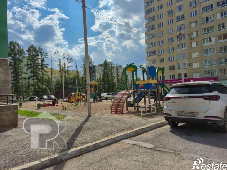 3-комн квартира ул Летчиков, 18,  д. 18