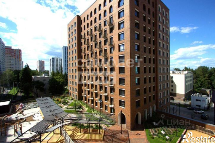 4-комн квартира ул Рихарда Зорге, 73/1,  д. 73/1