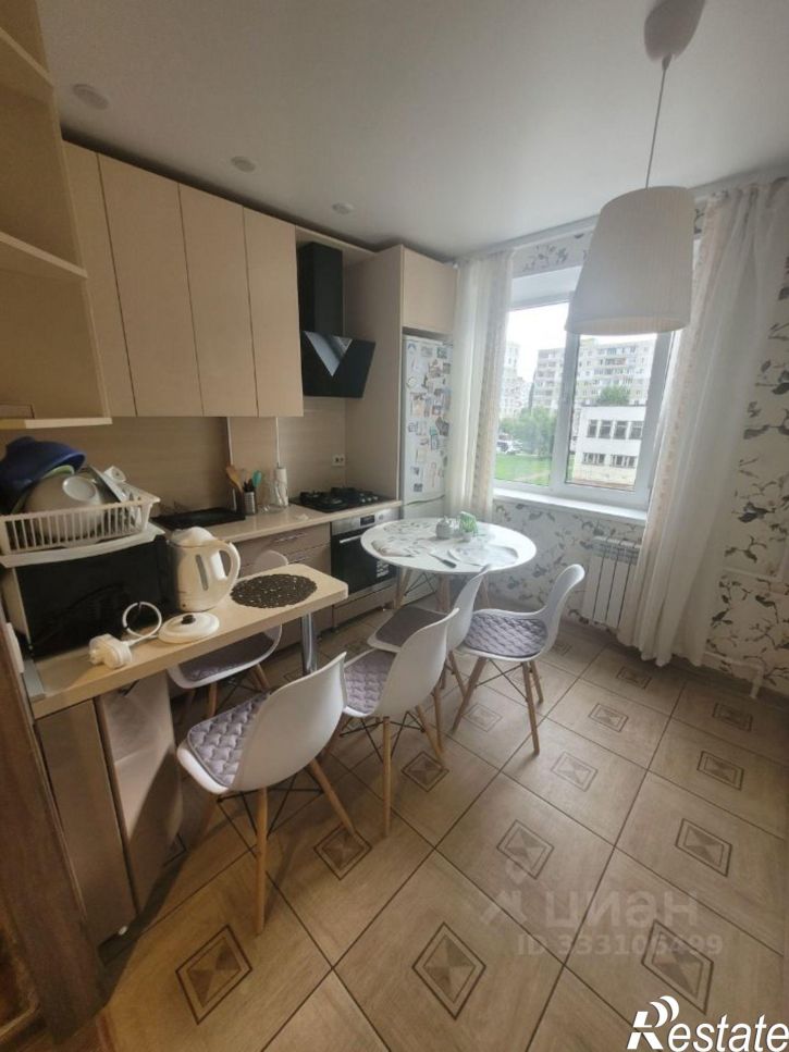 3-комн квартира ул Баязита Бикбая, 37,  д. 37