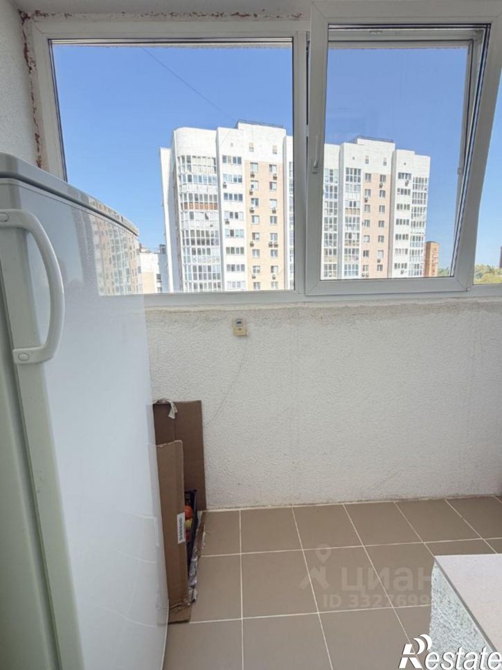 3-комн квартира ул Академика Ураксина, 1,  д. 1