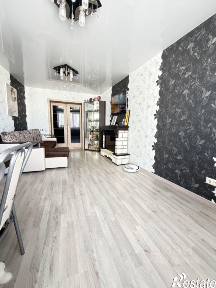 3-комн квартира ул Академика Ураксина, 1,  д. 1