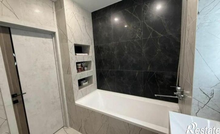2-комн квартира ул Асхата Мирзагитова, 10/1,  д. 10/1