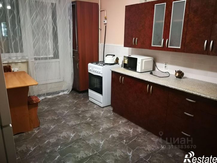 3-комн квартира улица Ахметова, 225,  д. 225