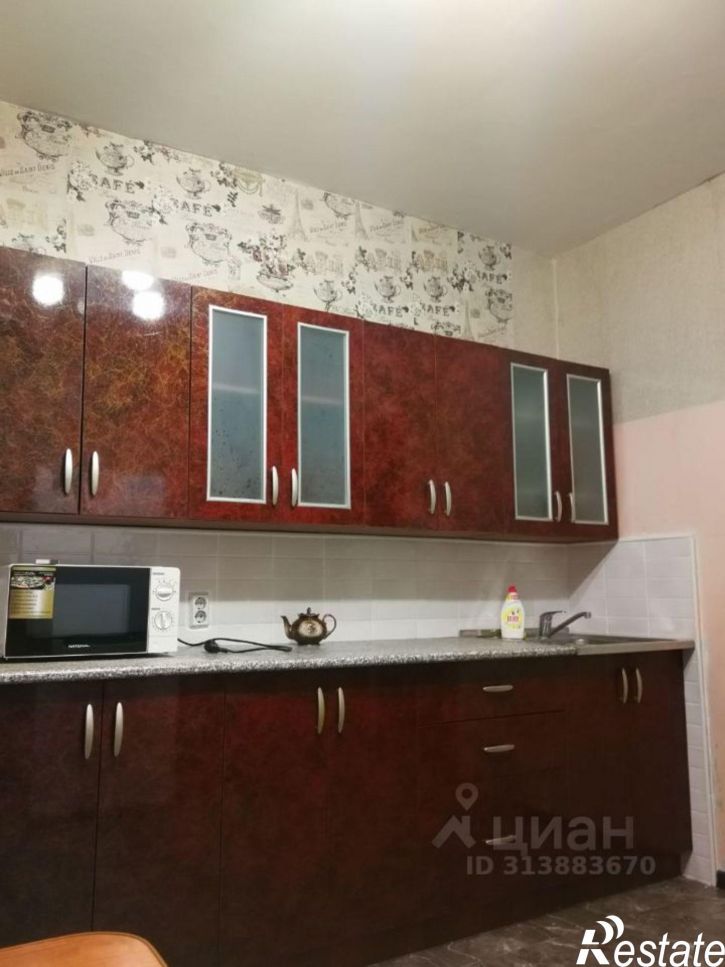 3-комн квартира улица Ахметова, 225,  д. 225