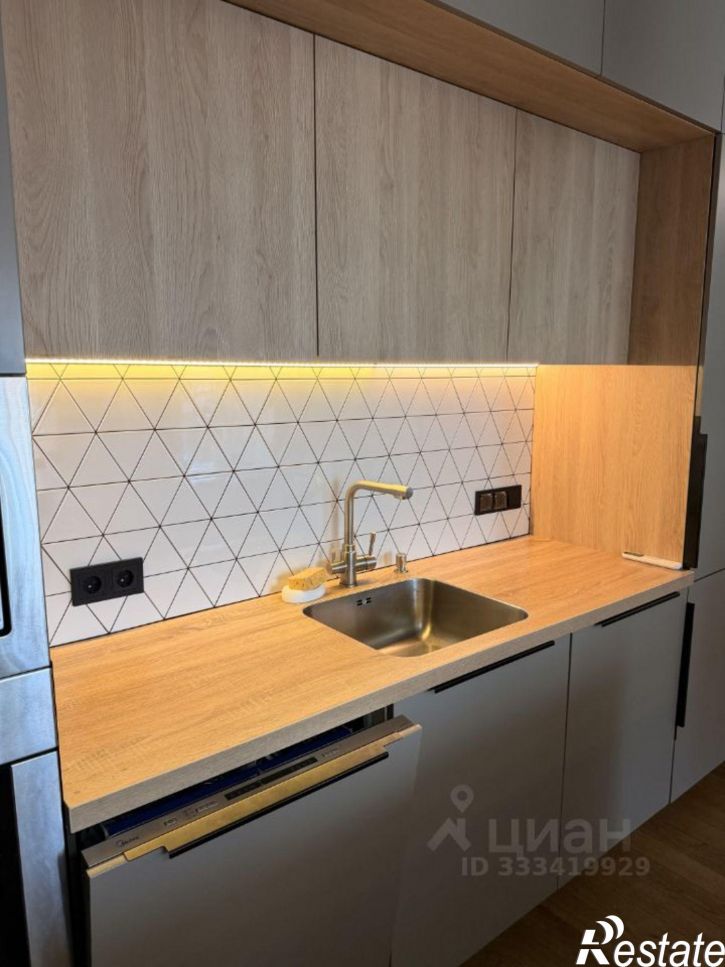 3-комн квартира ул Пархоменко, 156б,  д. 156б