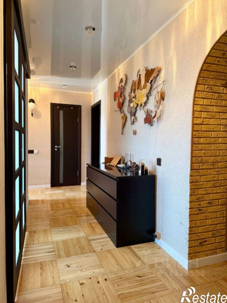 3-комн квартира ул Цюрупы, 151,  д. 151