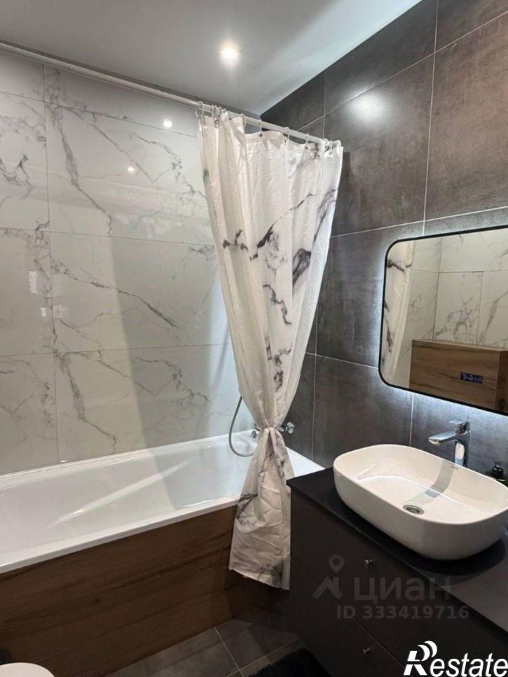 2-комн квартира ул Лесотехникума, 21,  д. 21