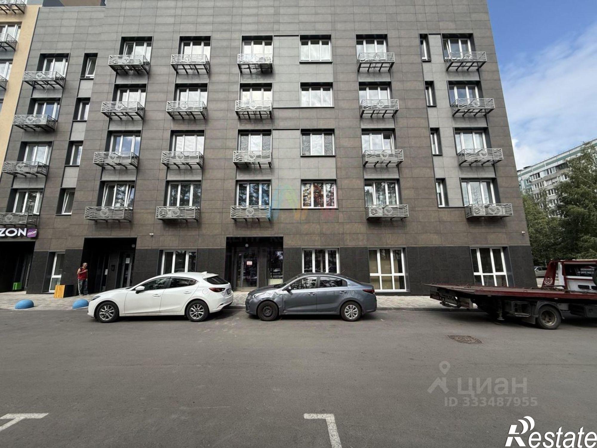 Сдать торговое помещение за 54 000 рублей на ул Летчиков, 2 3