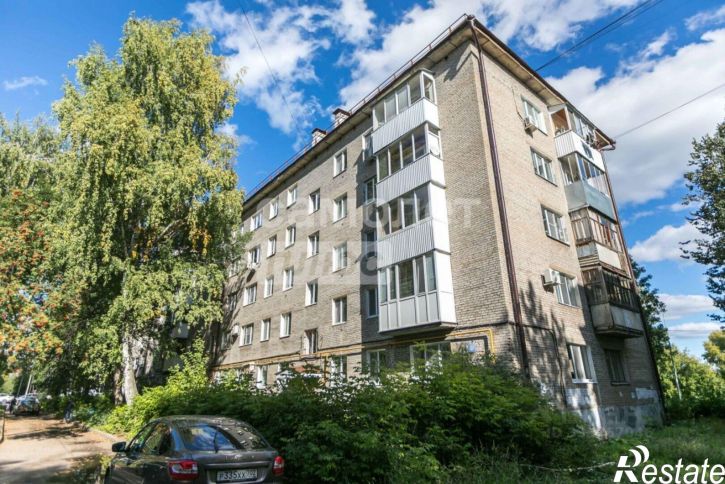 2-комн квартира пр-кт Октября, 48/2,  д. 48/2