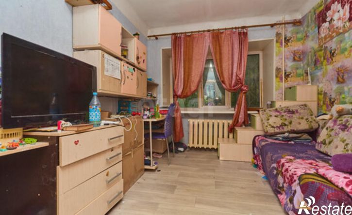 3-комн квартира ул Вологодская, 141/1,  д. 141/1
