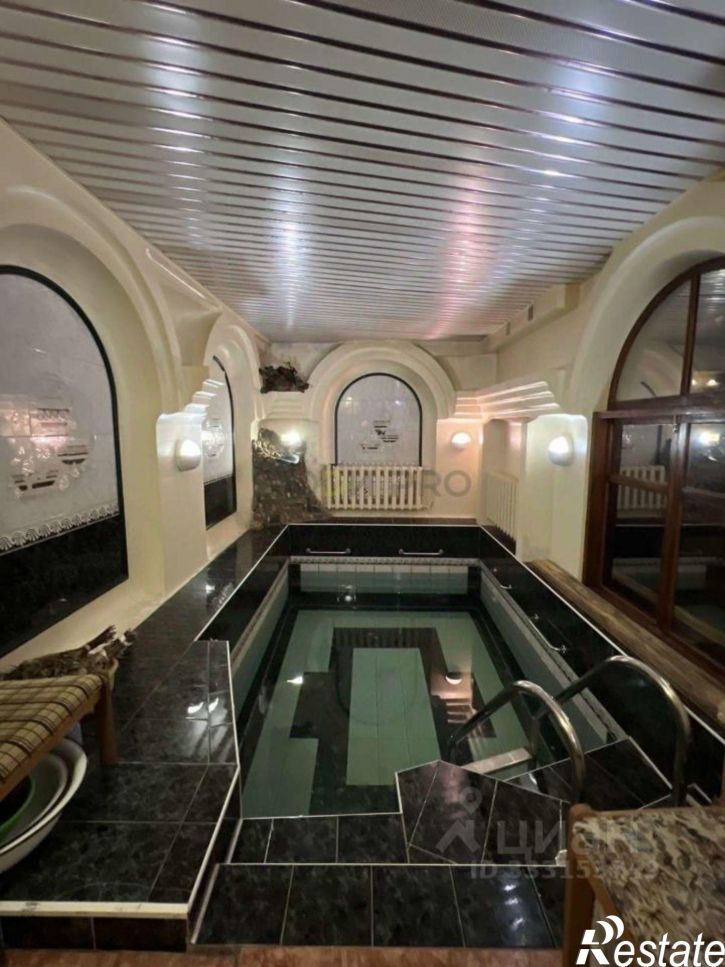 6-комн квартира ул Ульяновых, 37,  д. 37