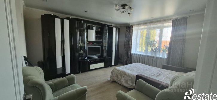 4-комн квартира пр-кт Октября, 135,  д. 135