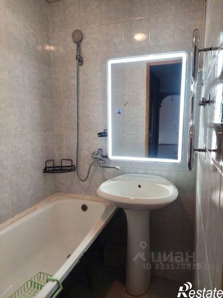 3-комн квартира ул Авроры, 7/2,  д. 7/2