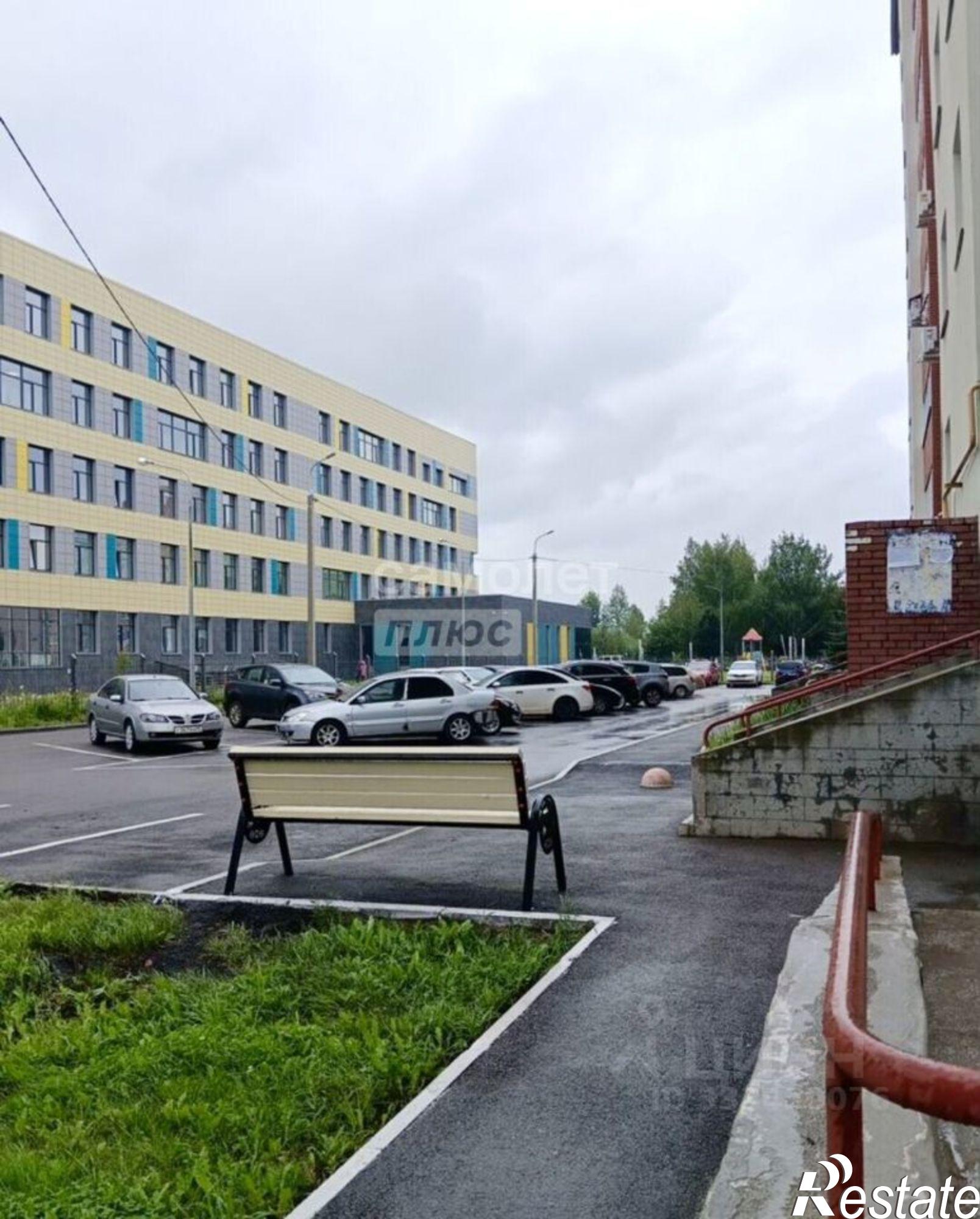 Купить квартиру за 10 500 000 рублей на ул Летчиков, 4/4