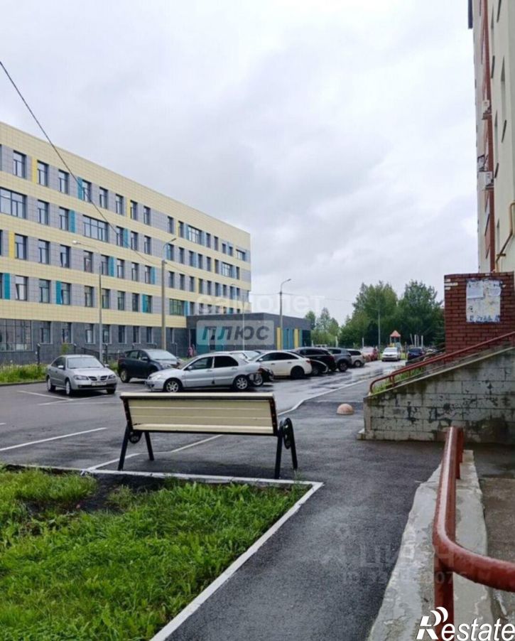 2-комн квартира ул Летчиков, 4/4,  д. 4/4