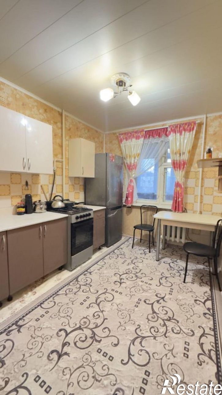 3-комн квартира ул Ахметова, 316 2,  д. 316 2,  к. 2
