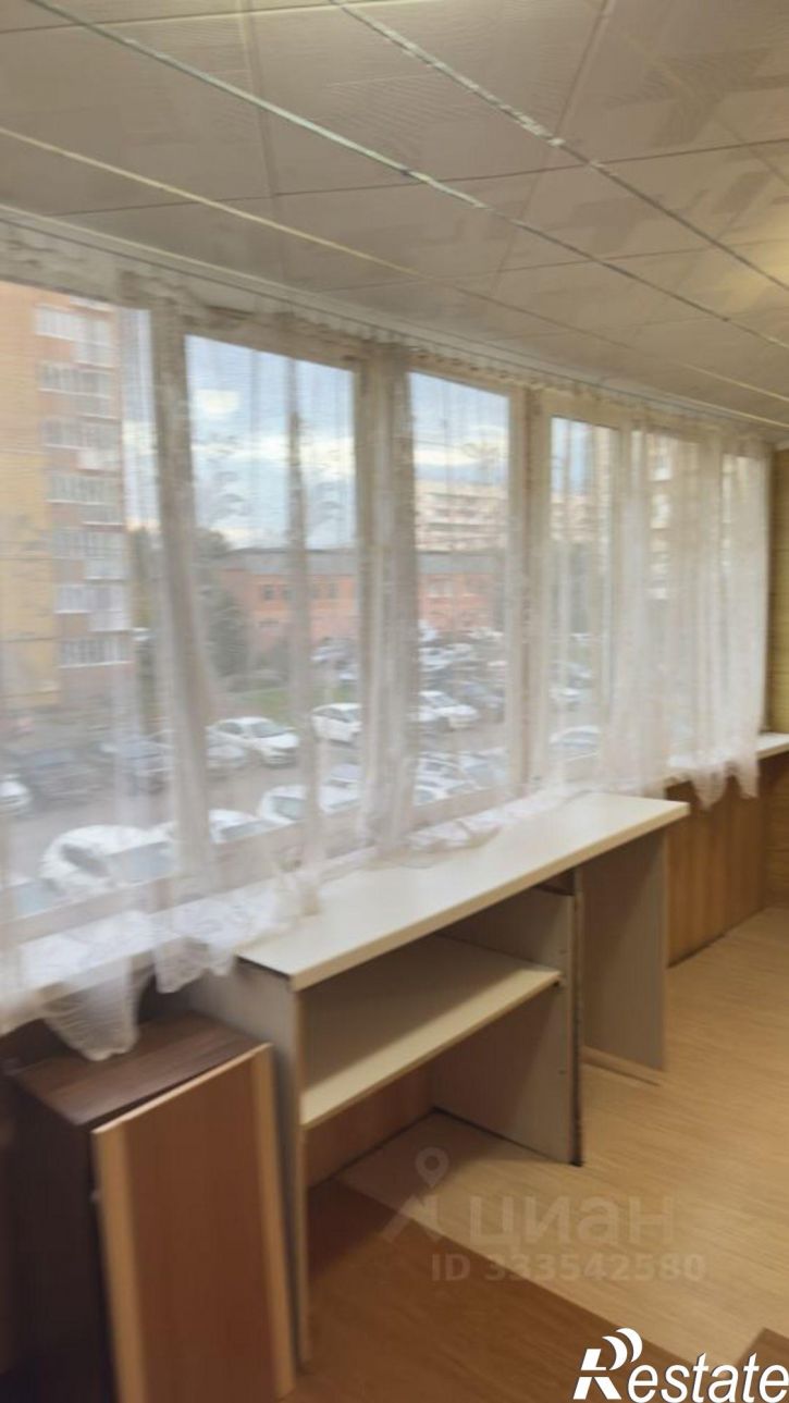 3-комн квартира ул Ахметова, 316 2,  д. 316 2,  к. 2