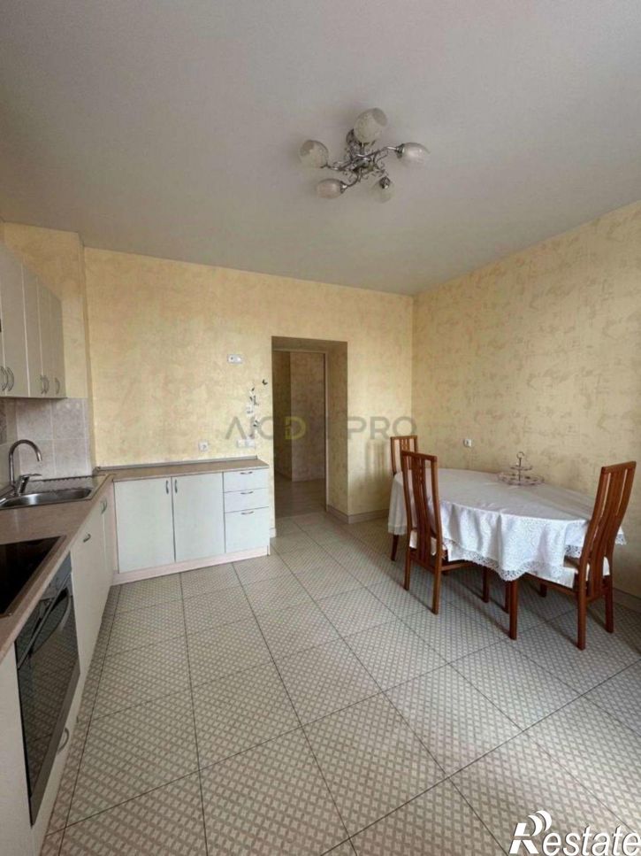 2-комн квартира ул Рихарда Зорге, 67,  д. 67