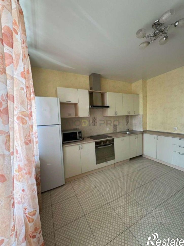 2-комн квартира ул Рихарда Зорге, 67,  д. 67