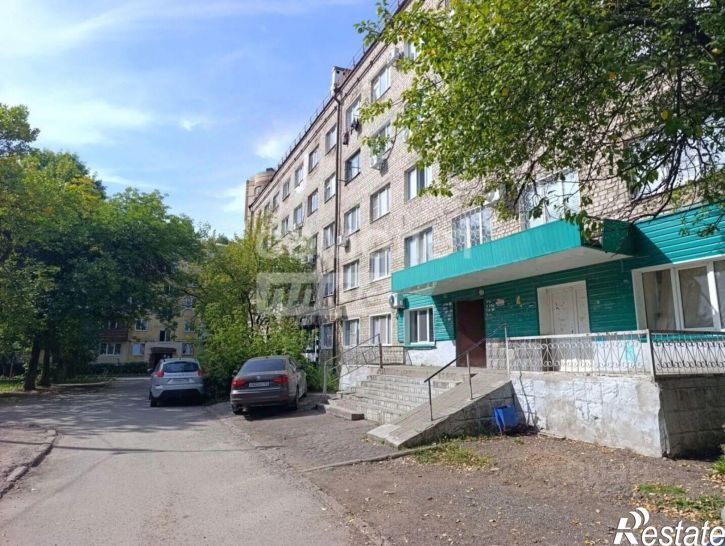 Комната ул Братьев Кадомцевых, 12,  д. 12