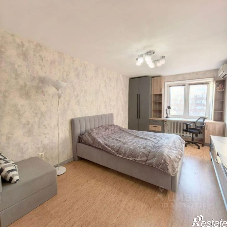 4-комн квартира ул Менделеева, 122,  д. 122