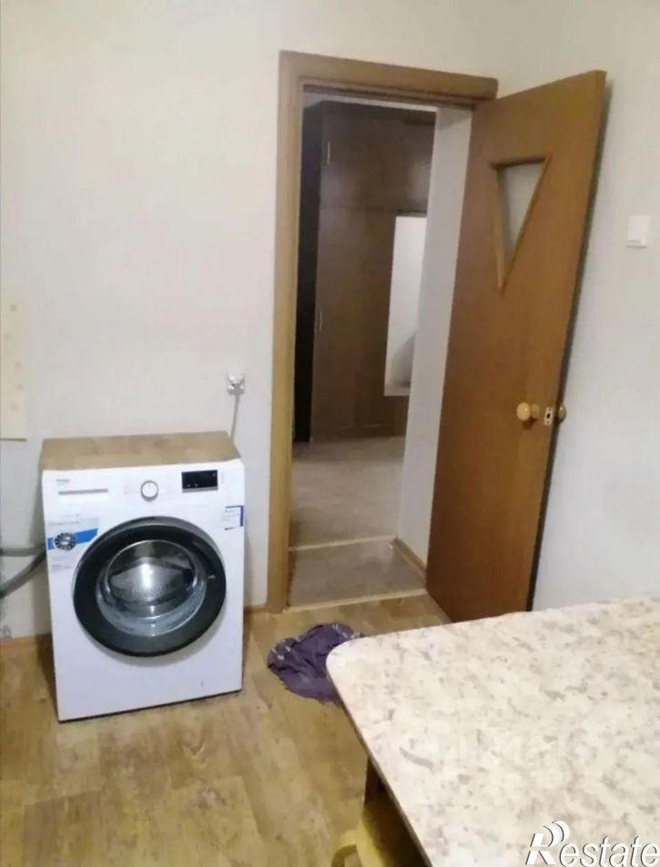 2-комн квартира улица Ахметова, 300,  д. 300