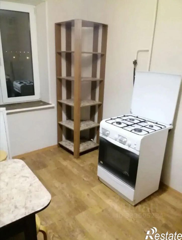 2-комн квартира улица Ахметова, 300,  д. 300