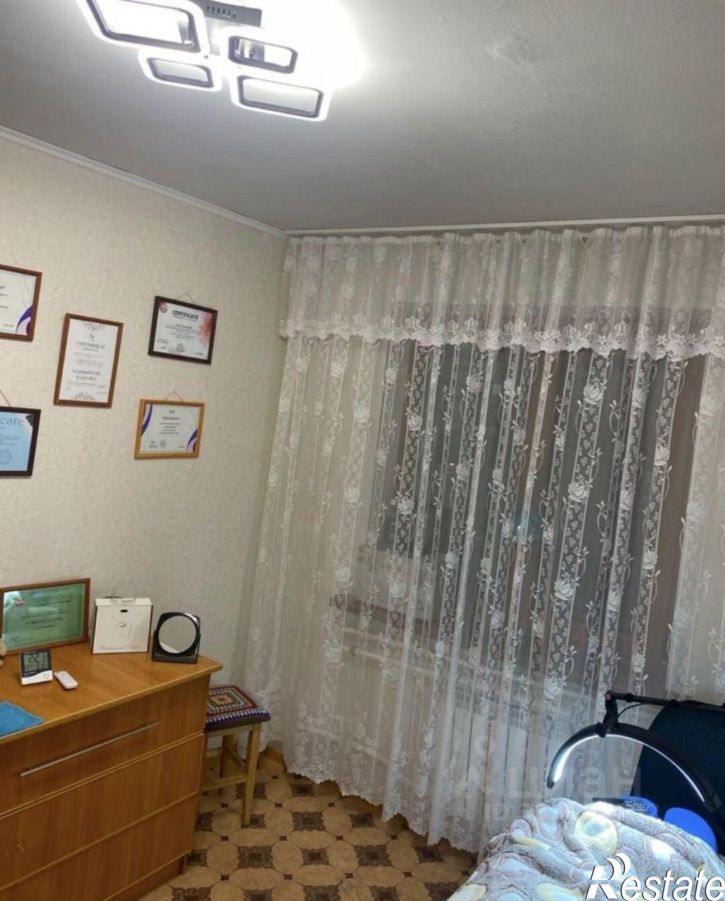 3-комн квартира улица Адмирала Ушакова, 56,  д. 56
