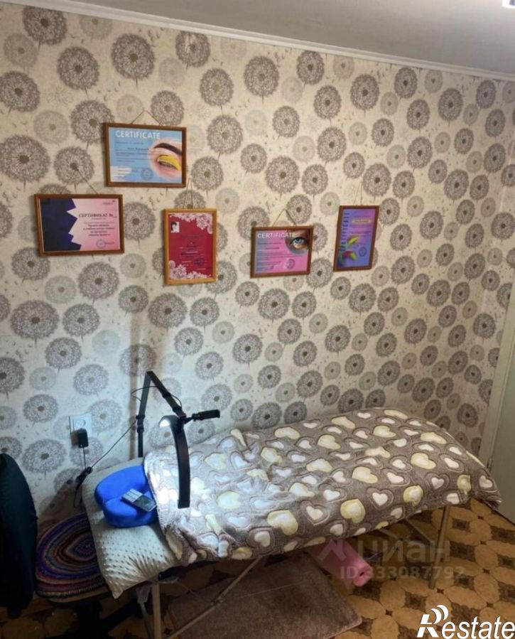 3-комн квартира улица Адмирала Ушакова, 56,  д. 56