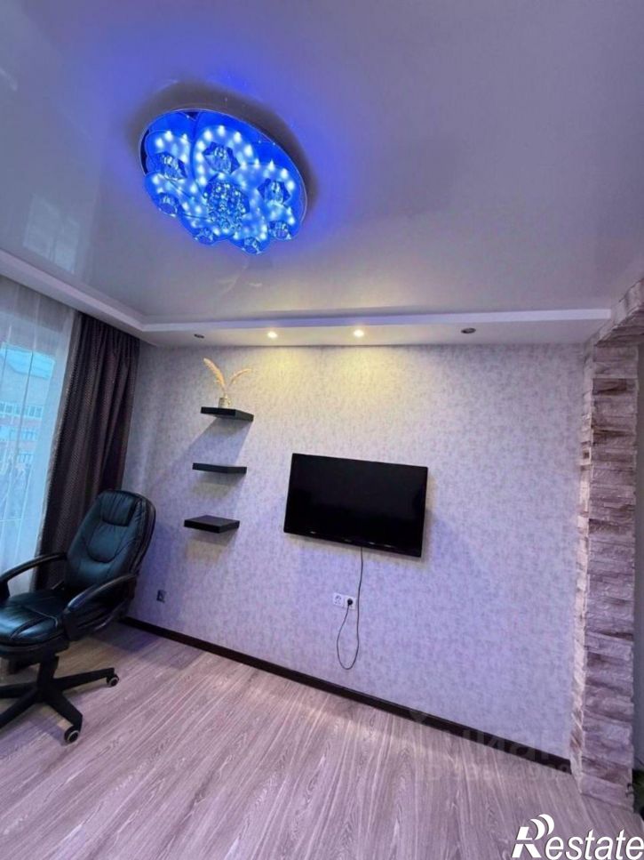 3-комн квартира улица Софьи Перовской, 23,  д. 23