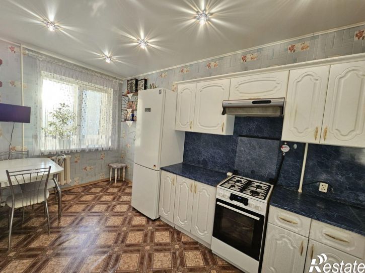 3-комн квартира улица Георгия Мушникова, 15,  д. 15