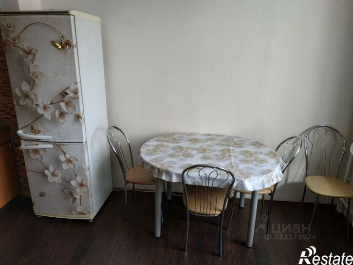 2-комн квартира улица Валерия Лесунова, 10,  д. 10