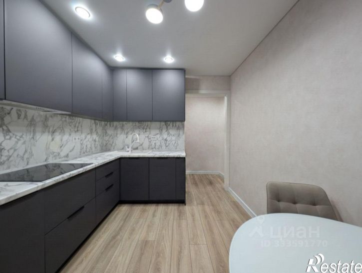 1-комн квартира улица Лётчика Кобелева, 1,  д. 1