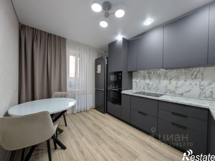 1-комн квартира улица Лётчика Кобелева, 1,  д. 1