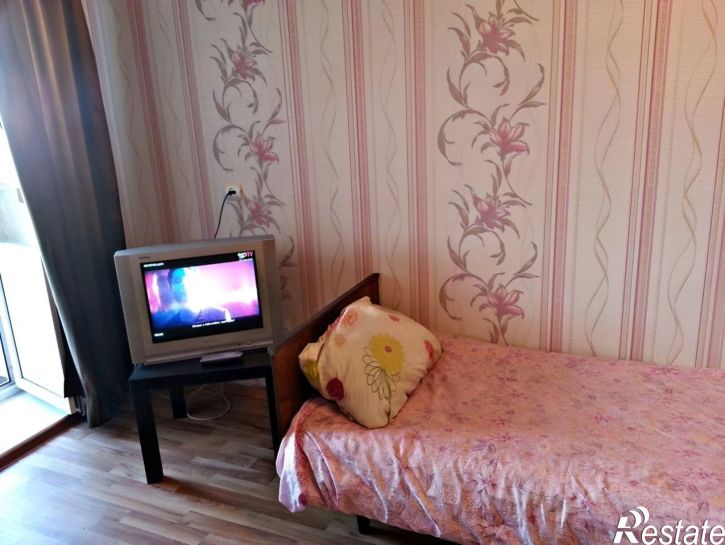 3-комн квартира проспект Октября, 180,  д. 180