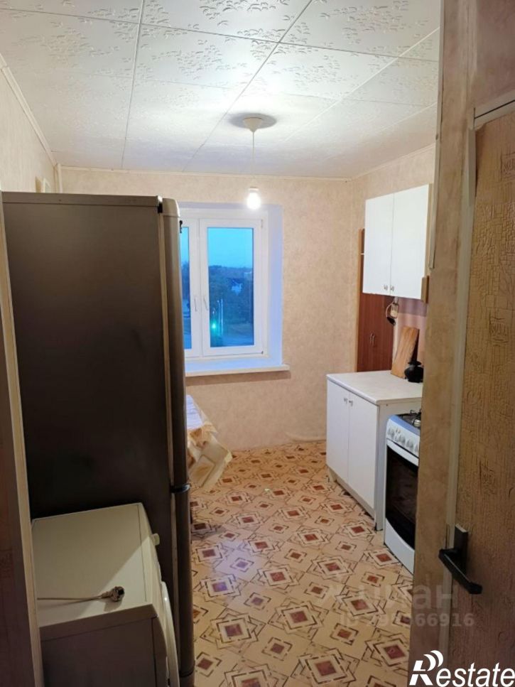 3-комн квартира проспект Октября, 180,  д. 180