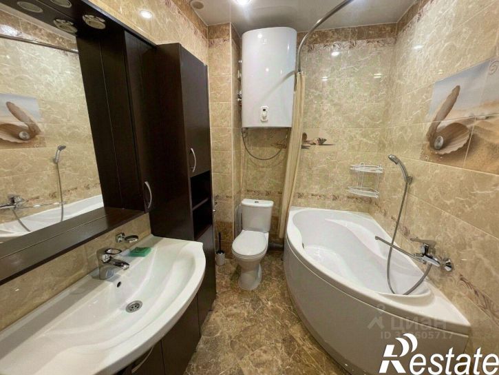 3-комн квартира Российская улица, 25,  д. 25