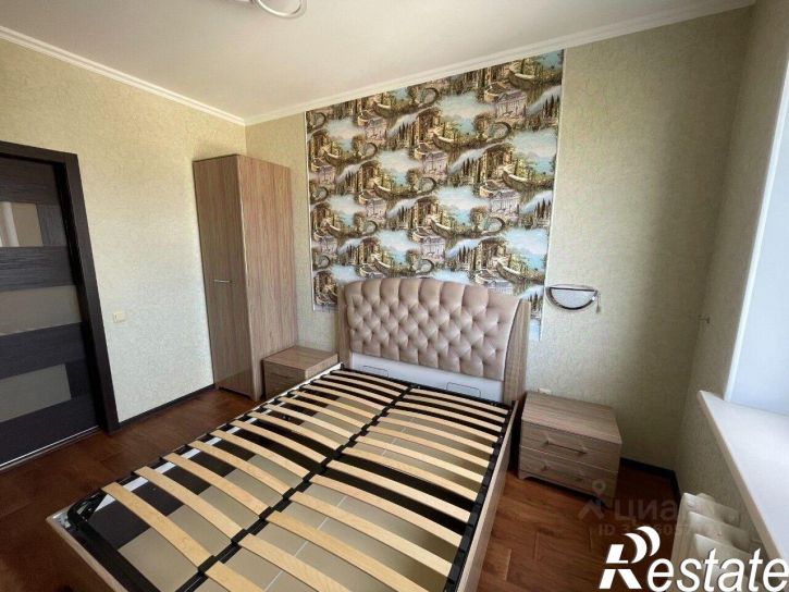 3-комн квартира Российская улица, 25,  д. 25