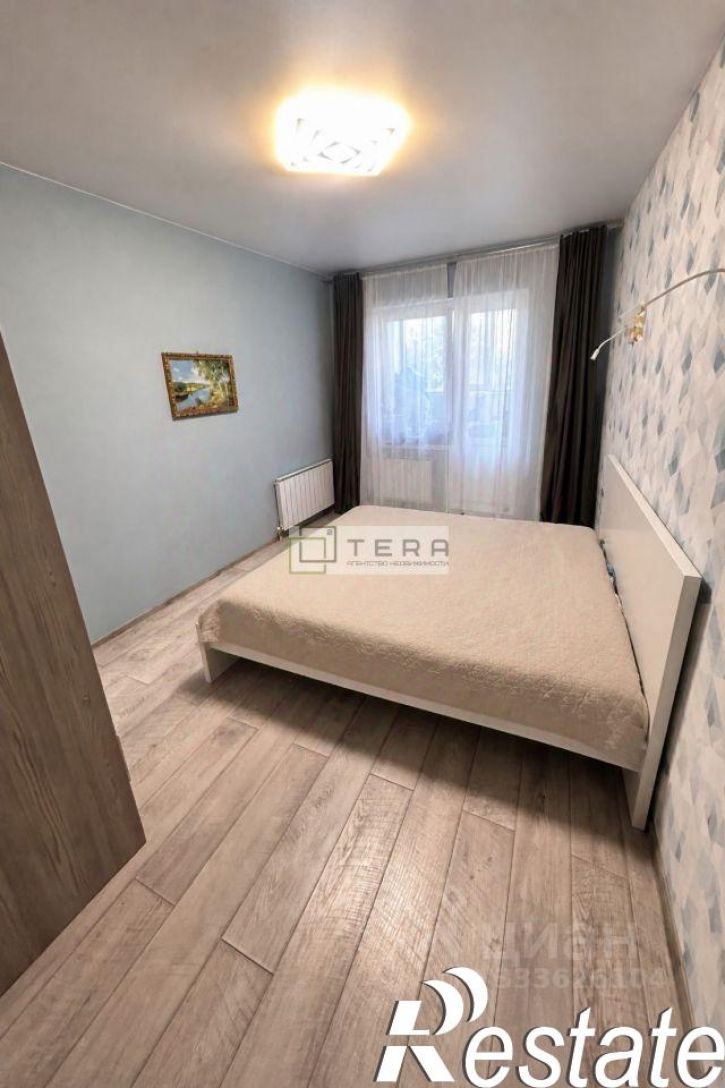 2-комн квартира улица Комарова, 8,  д. 8