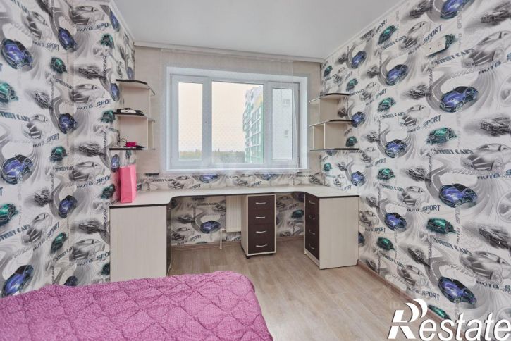 2-комн квартира улица Евгения Столярова, 4А,  д. 4А