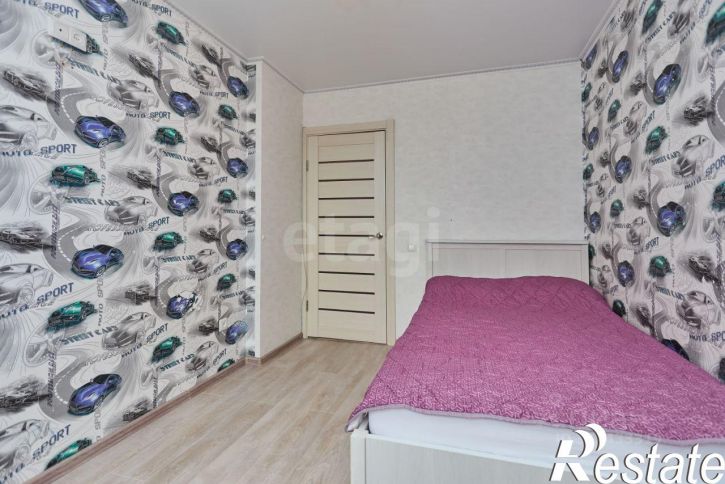 2-комн квартира улица Евгения Столярова, 4А,  д. 4А