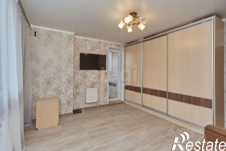 2-комн квартира улица Евгения Столярова, 4А,  д. 4А