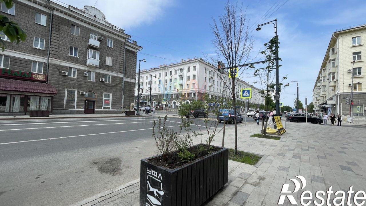 Купить торговое помещение за 27 700 000 рублей на улица Достоевского, 68