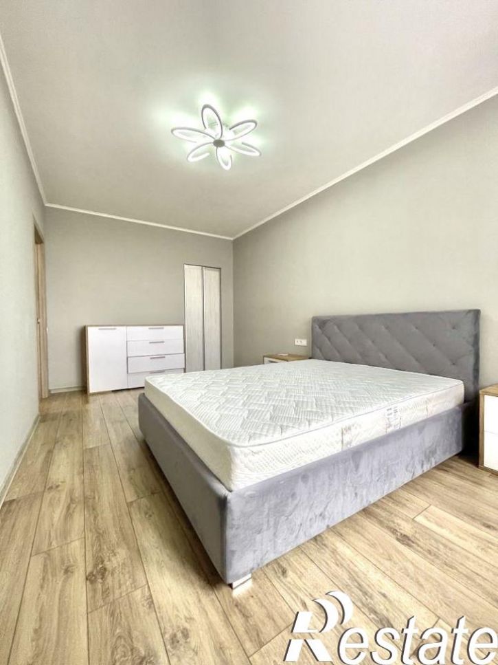 2-комн квартира улица Софьи Перовской, 42,  д. 42
