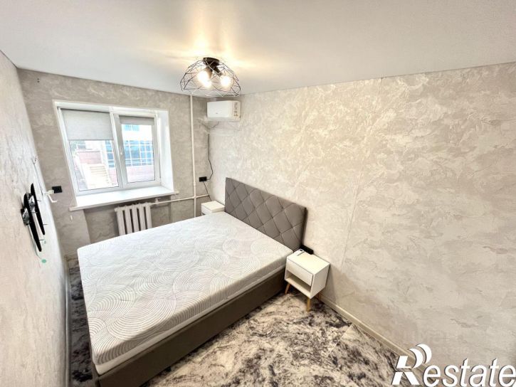 3-комн квартира проспект Октября, 8,  д. 8
