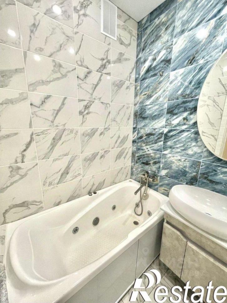 2-комн квартира улица Пархоменко, 156Д,  д. 156Д