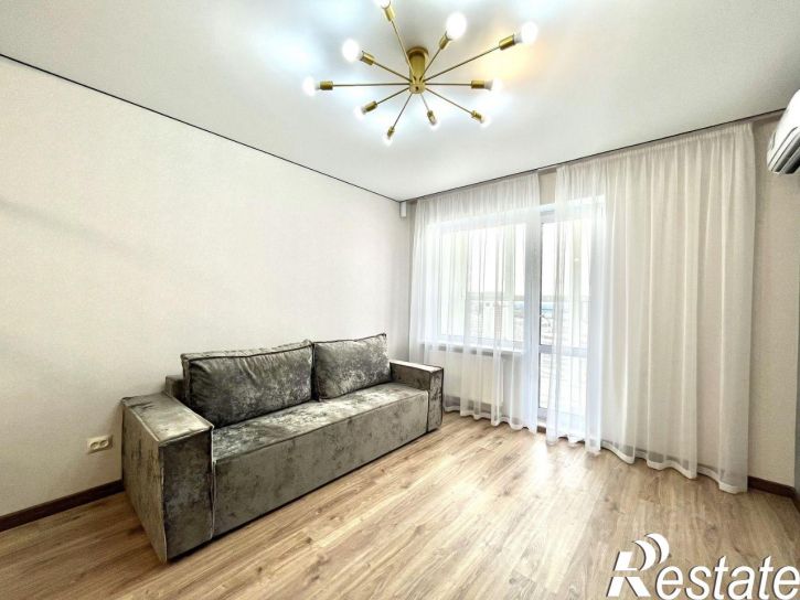 3-комн квартира Софьи Перовской улица, 22,  д. 22