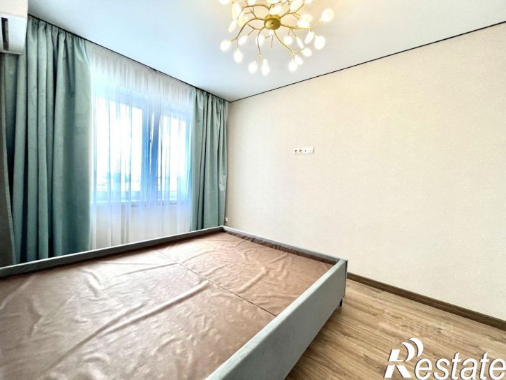 3-комн квартира Софьи Перовской улица, 22,  д. 22