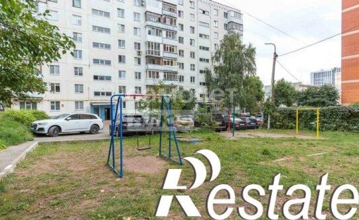3-комн квартира Революционная улица, 92/3,  д. 92/3