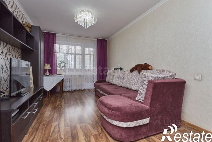 2-комн квартира улица Рихарда Зорге, 49,  д. 49